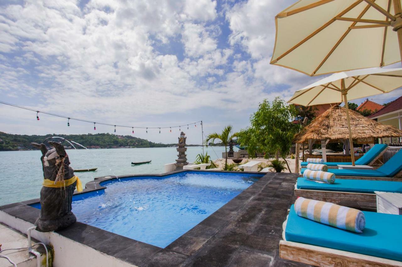 The Waterfront Beach House Lembongan Exterior foto