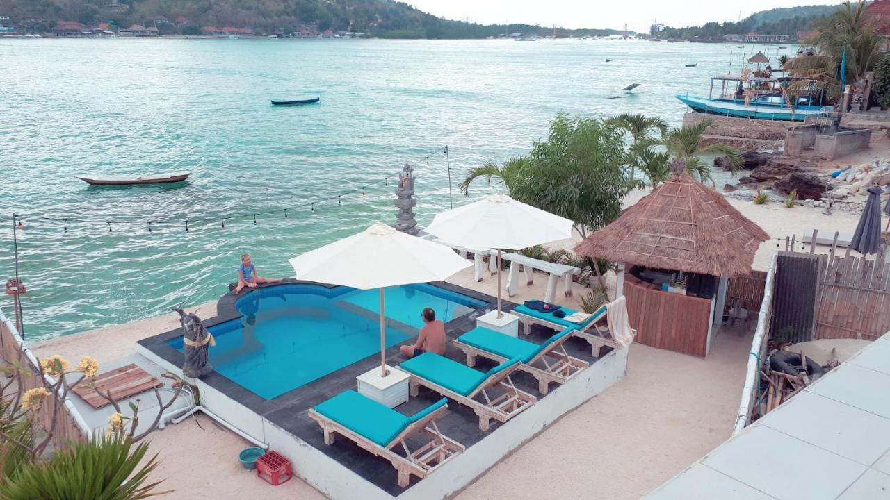 The Waterfront Beach House Lembongan Exterior foto